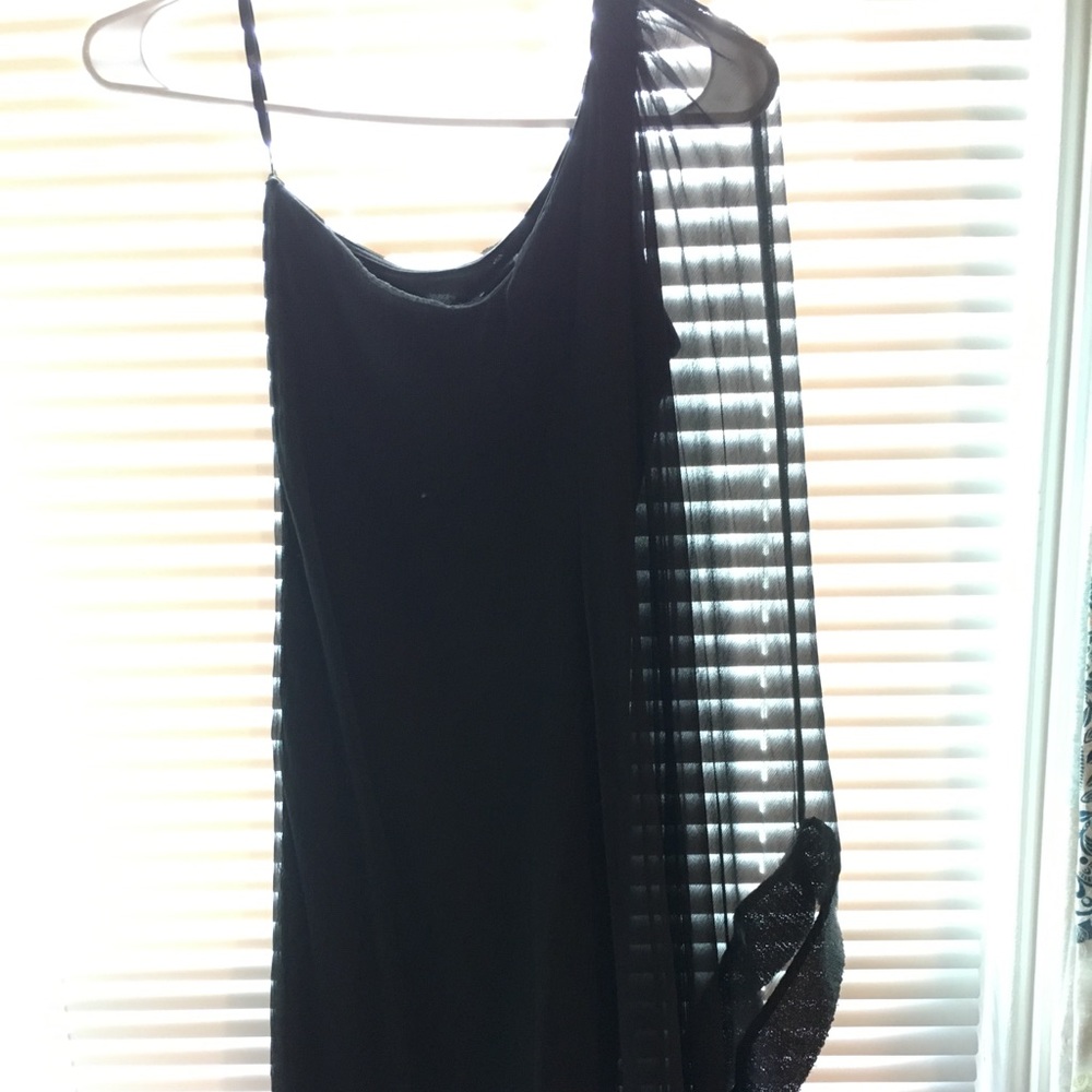 Black analili dress